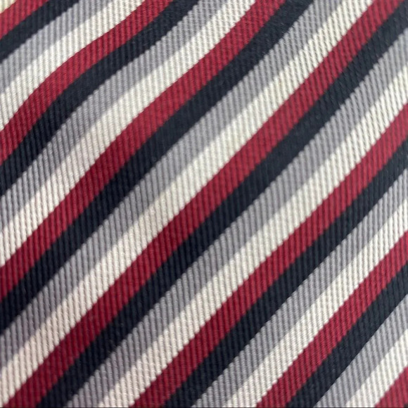 Doucet Jeune 100% Silk Tie 🐛 - Picture 3 of 6